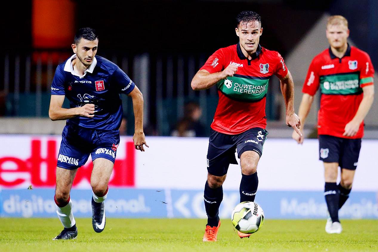 率都明显偏 率都明显偏