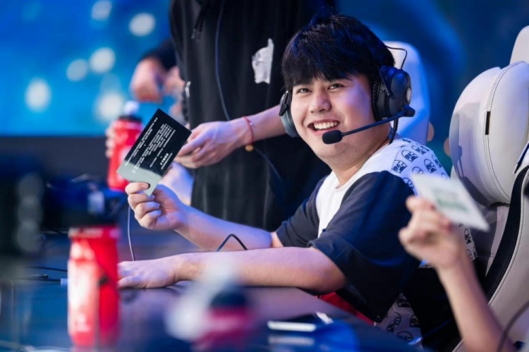 言下之意是 言下之意是