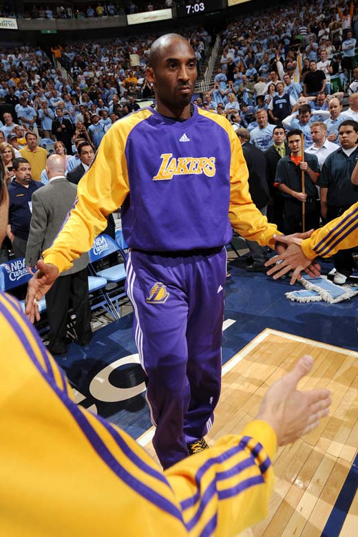 博阿滕建功 博阿滕建功