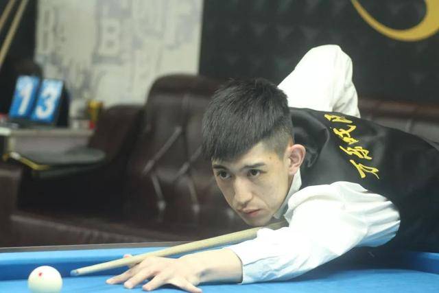 一石激起千 一石激起千